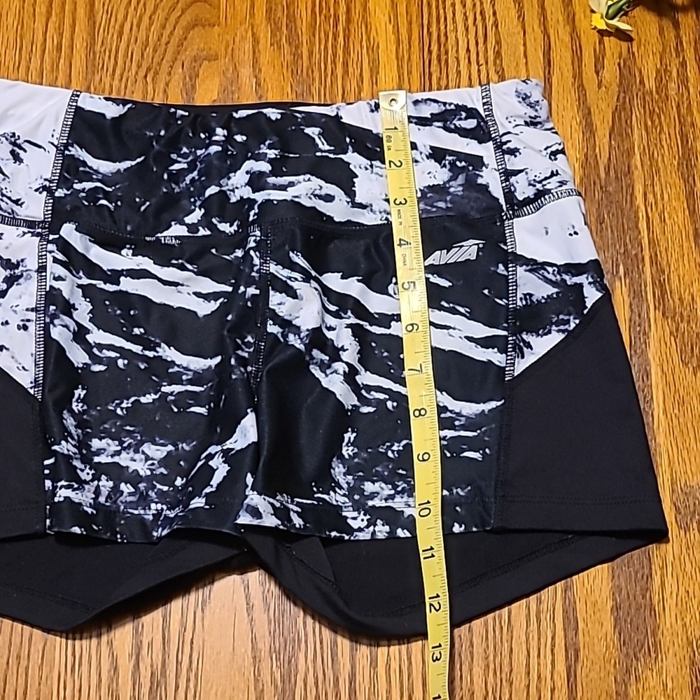 Avia Athletic Shorts  - Ladies Medium - Picture 6 of 7